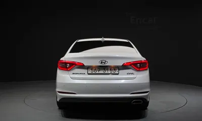 Hyundai Sonata 2017, 88288 км, за 12000000 KRW