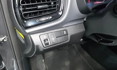 Kia Stonic 2018, 103614 км, за 7400000 KRW - фото 17