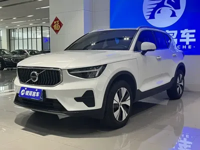 Volvo XC40 · 2023 год