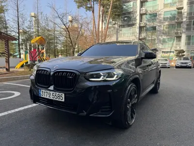 BMW X4 · 2022 год