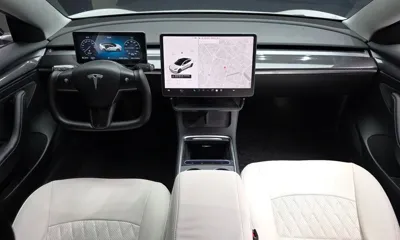 Tesla Model 3 · 2021 год