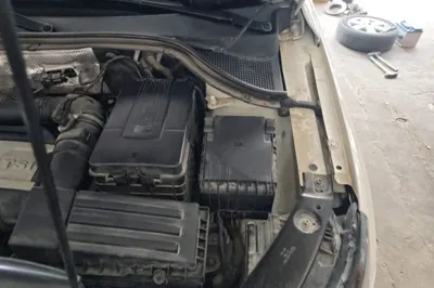 Volkswagen Tiguan 2015, 71500 км, за 48337.94 CNY - фото 22