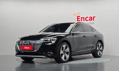 Audi e-tron · 2021 год