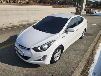Hyundai Avante 2015, 195939 км, за 4800000 KRW