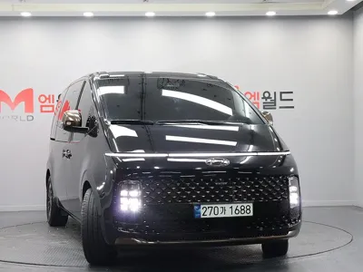 Hyundai Staria 2023, 57393 км, за 22908.2 USD