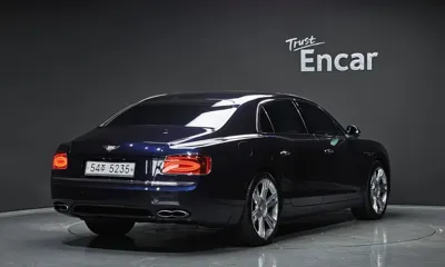 Bentley Flying Spur 2018, 58481 км, за 75900000 KRW