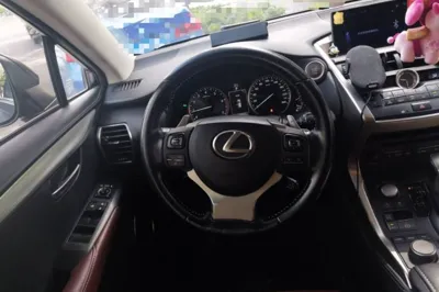 Lexus NX 2015, 108900 км, за 102180.28 CNY - фото 9