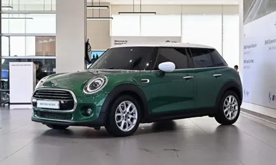 MINI Cooper · 2021 год