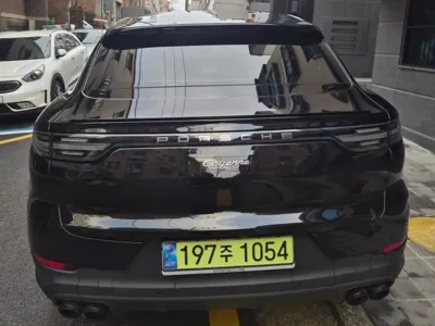 Porsche Cayenne 2023, 46000 км, за 62560000 KRW