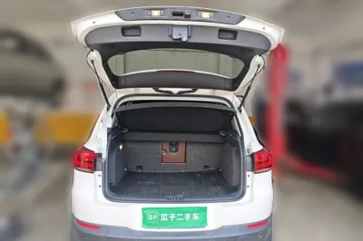 Volkswagen Tiguan 2015, 71500 км, за 48337.94 CNY - фото 19