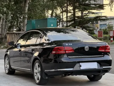 Volkswagen Magotan 2015, 120000 км, за 42800 CNY