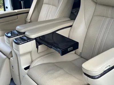 Toyota Alphard 2023, 80000 км, за 618000 CNY - фото 17