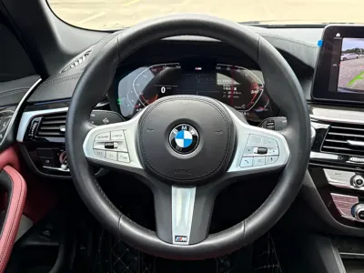 BMW 5 Series 2023, 20000 км, за 225000 CNY