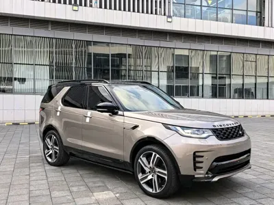 Land Rover Discovery 2021, 58000 км, за 378000 CNY