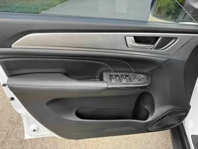 Haval M6 2023, 17000 км, за 68800 CNY - фото 12