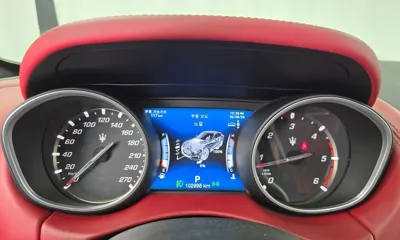 Maserati Levante 2018, 102998 км, за 29800000 KRW - фото 8