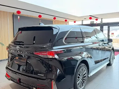 Toyota Granvia 2024, 29000 км, за 259800 CNY
