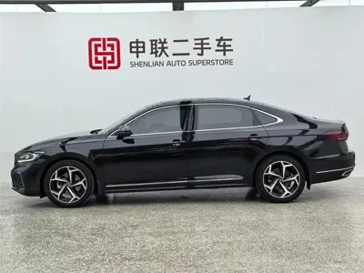Volkswagen Passat 2023, 55599 км, за 103000 CNY