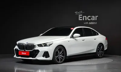 BMW 5-Series · 2025 год