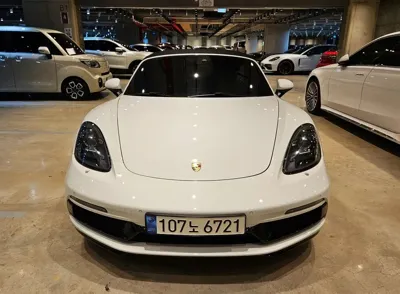 Porsche 718 · 2019 год
