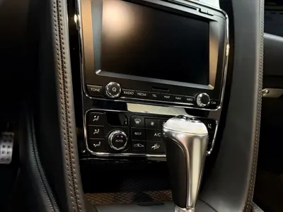 Bentley Flying Spur 2019, 40000 км, за 1020000 CNY - фото 9