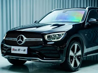 Mercedes-Benz GLC · 2023 год