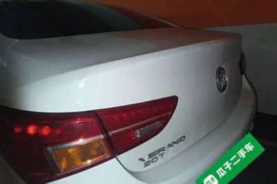 Buick Verano 2017, 75900 км, за 30930.76 CNY