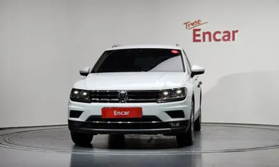 Volkswagen Tiguan 2020, 94083 км, за 13071.91 USD - фото 3