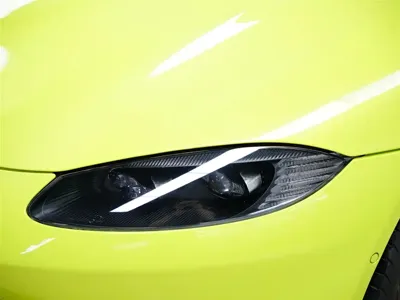 Aston Martin V8 Vantage 2018, 35200 км, за 838000 CNY - фото 16