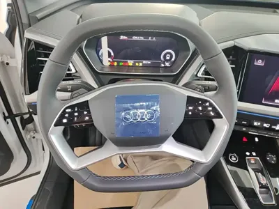 Audi Q4 e-tron 2026, 100 км, за 160000 CNY - фото 11