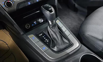 Hyundai Avante 2018, 50501 км, за 10990000 KRW - фото 9