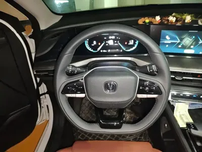 Changan Eado 2025, 16400 км, за 63600 CNY