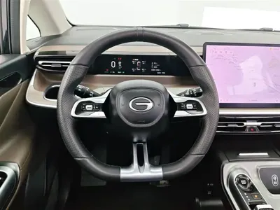 GAC Motor Trumpchi E8 2025, 27900 км, за 139800 CNY - фото 15