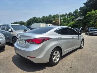 Hyundai Avante 2015, 163311 км, за 4300000 KRW