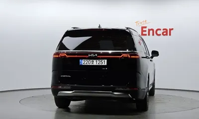 Kia Canival 2023, 18573 км, за 31900000 KRW