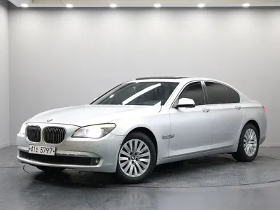 BMW 7-Series · 2009 год