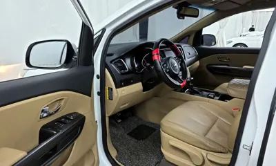 Kia Canival 2018, 197153 км, за 10500000 KRW - фото 10