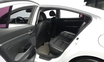 Hyundai Avante 2019, 98269 км, за 10500000 KRW - фото 12