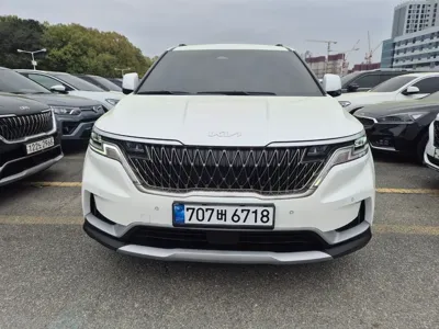 Kia Canival · 2023 год