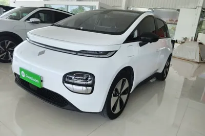Baojun Cloud · 2023 год