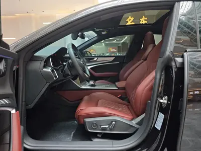 Audi A7L 2023, 32000 км, за 262800 CNY - фото 7