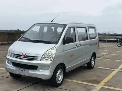 Wuling Rongguang S 2022, 40000 км, за 23800 CNY