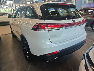 Changan X7 Plus 2024, 8900 км, за 86347.81 CNY
