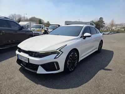 Kia K5 · 2025 год