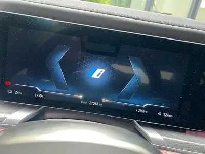 BMW i7 2023, 27000 км, за 469799 CNY - фото 9