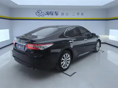 Toyota Camry 2020, 60800 км, за 94000 CNY