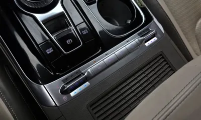 Kia Canival 2023, 66449 км, за 36500000 KRW - фото 33