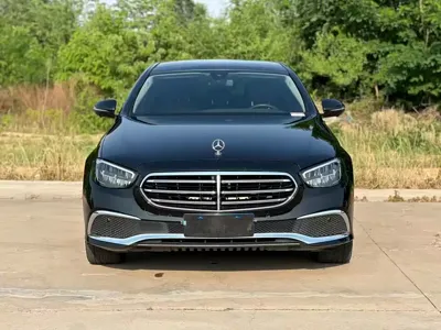 Mercedes-Benz E-Class 2023, 90000 км, за 229800 CNY