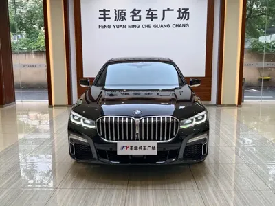 BMW 7 Series 2021, 130000 км, за 385000 CNY