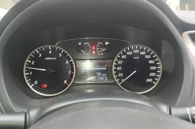 Nissan Sylphy 2016, 149300 км, за 41878.38 CNY - фото 8